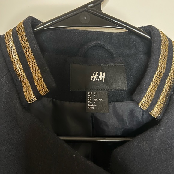 H&M crop jacket - Picture 6 of 6